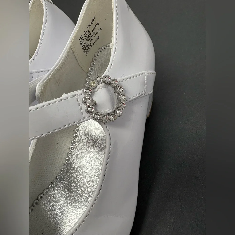 CHRISTIE & JILL: White Glossy Dress Shoes; Sparkle Embellishment, Kid Size 1.NEW